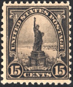 SC#696 15¢ Statue of Liberty Single (1931) MNH