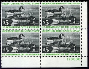 United States, Duck Hunting #RW43 Cat$55, 1976 $5 Canada Geese, bottom right ...