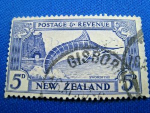 NEW ZEALAND  1935  -  SCOTT # 192  -   USED       (X30)