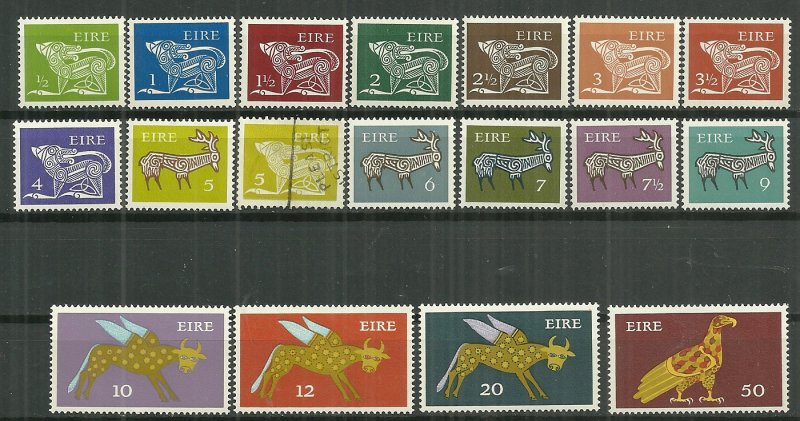 1971-5 Ireland 290-304 complete Definitive set MNH except 298A used SCV$45.00
