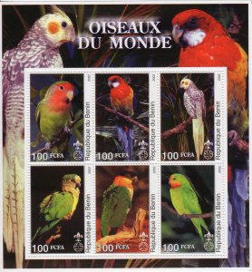 Benin 2002  PARROTS - BIRDS OF THe WORLD - SCOUT EMBLEM Sheetlet (6)  MNH