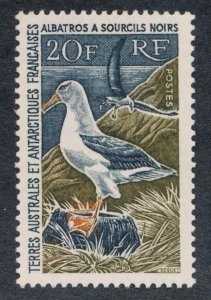 FRENCH SOUTHERN ANTARCTIC TERRITORY( FSAT) 28 MINT VF LH BIRD