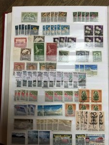 NEW ZEALAND; 1880s-1950s ACCUMULATION fine mixed Mint & used LOT 100s