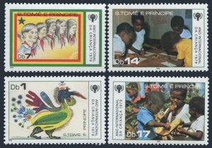 St Thomas & Prince 513-516,517,MNH.Michel 579-582,Bl.34. IYC-1979.Bird,Child.