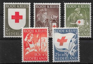 NETHERLANDS SG769/73 1953 RED CROSS SET MNH