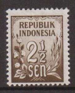 Indonesia   #370  MH  1951   numerals 2 1/2s