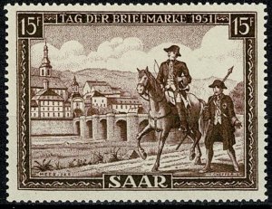 GERMANY SAAR 1951 15F BROWN-PURPLE STAMP DAY SG302 MH Wmk. NO P.13 VGC