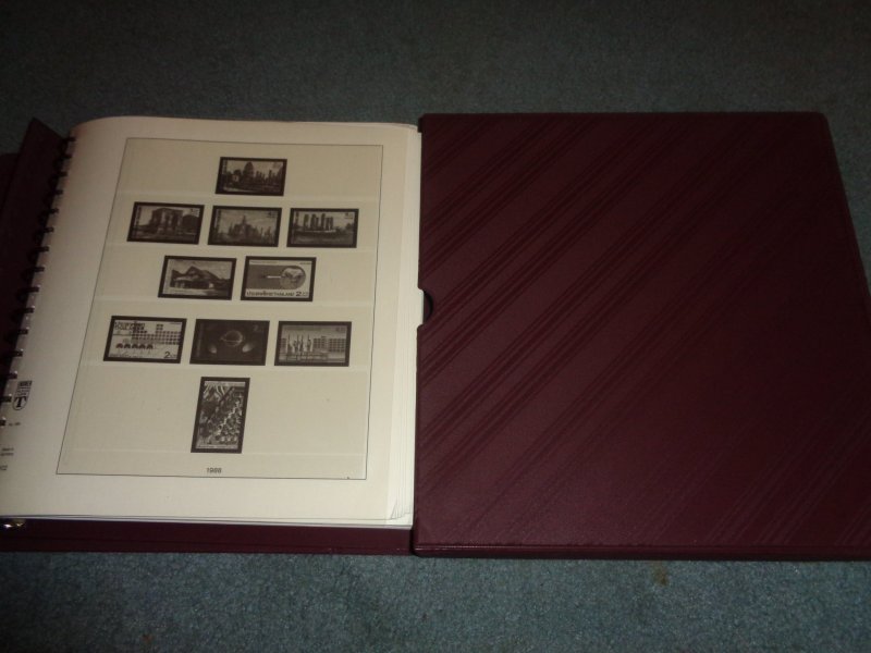 LINDNER HINGELESS ALBUM W/SLIPCASE:  THAILAND, 1988-1993