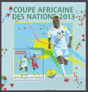 2013 Niger 2236/B187 Soccer 10,00 €