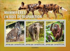 C A R - 2023 - Endangered Mammals - Perf 3v Sheet  - Mint Never Hinged