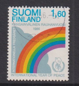 Finland    #743  used  1986  international peace year