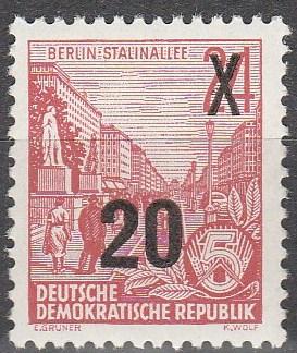 DDR #220  MNH F-VF  (SU4823)