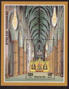 Madagascar Scott 1215 MNH** Westminster Abbey souvenir sheet