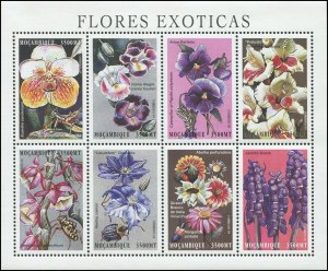 Mozambique #1384  a-h  Sht of 8  Flowers and Insects  2000  MNH