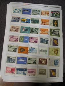 Thousands Of Bulgaria Stamps Hinged On Pages - Unchecked - Read Desc  (BJ11)