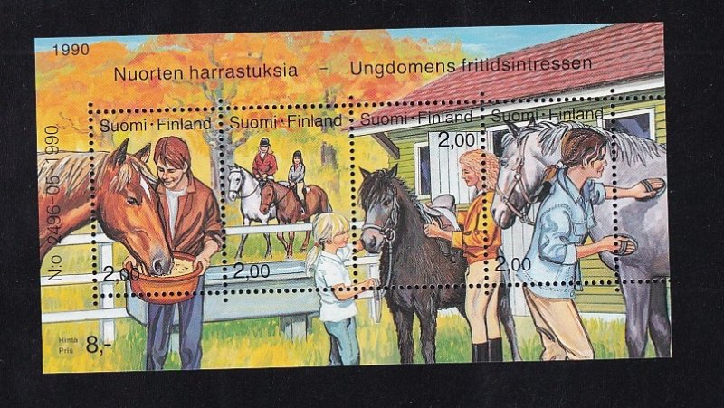 Finland   #826  MNH  1990  sheet   horse care