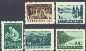 BULGARIA   977-81 MNH 1957 Forest Issue