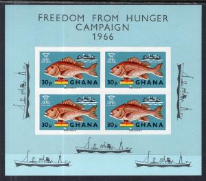 Ghana 254a Fish Souvenir Sheet MNH VF