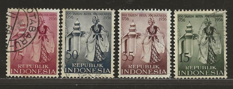 INDONESIA SC# 432-35   FVF/U