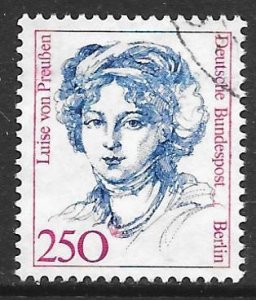 Germany Berlin 9N529: 250pf Queen Louise of Prussia, used, VF