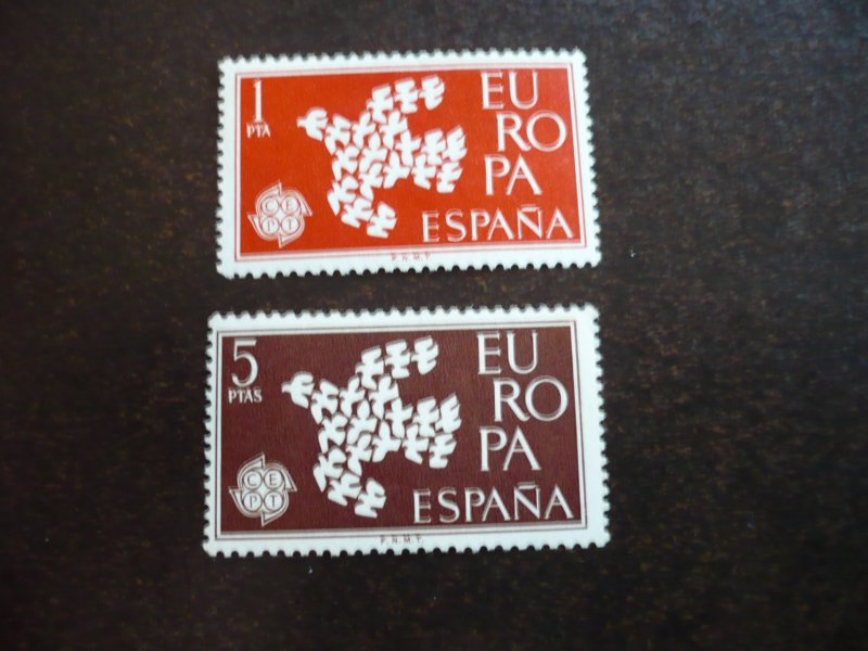 Stamps - Spain - Scott# 1010-1011 - Mint Hinged Set of 2 Stamps