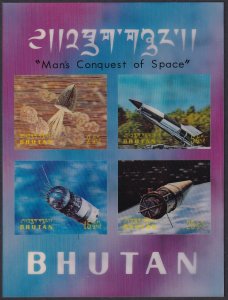 Sc# 118Cm Bhutan 3D Man's Conquest Space 1970 S/S Souvenir CV $10.00