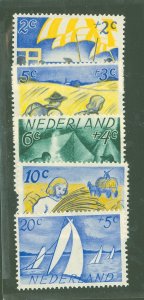 Netherlands #B194-B198 Unused Single (Complete Set)
