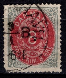 Denmark 1875-1903 Definitive, 8o aniline carmine / grey normal border [Used]