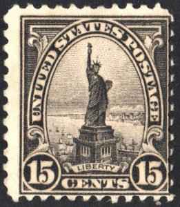 SC#696 15¢ Statue of Liberty Single (1931) MLH