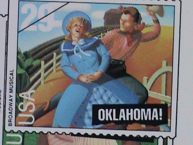 ​UNITED STATES-1993 BROADWAY MUSICIALS-MNH BOOKLET VF 20 STAMPS IN  BLOCK SETS