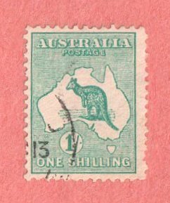 AUS SC #10 1913 Kangaroo and Map, w/nibbed perf @ UL CV $22.50