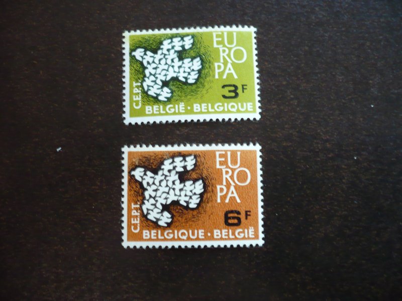Stamps - Belgium - Scott# 572-573 - Mint Hinged Set of 2 Stamps