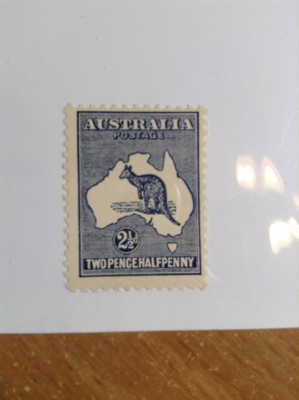 Australia  # 4  MNH