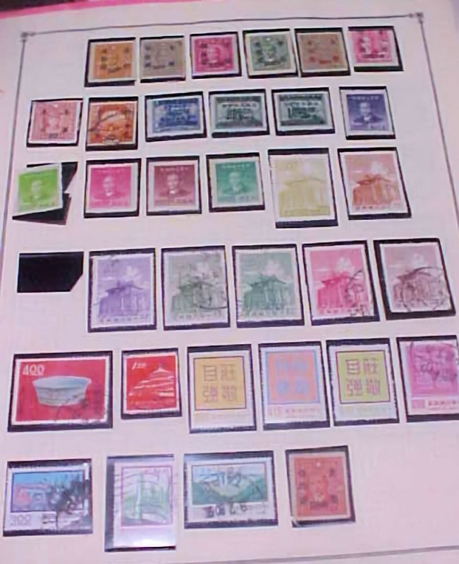CHINA  OLD 106 DIFF. STAMPS MOSTLY MINTLIGHT HINGED ,FEW USED