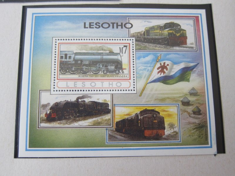 Lesotho 1993 Sc 977-8 Train set MNH