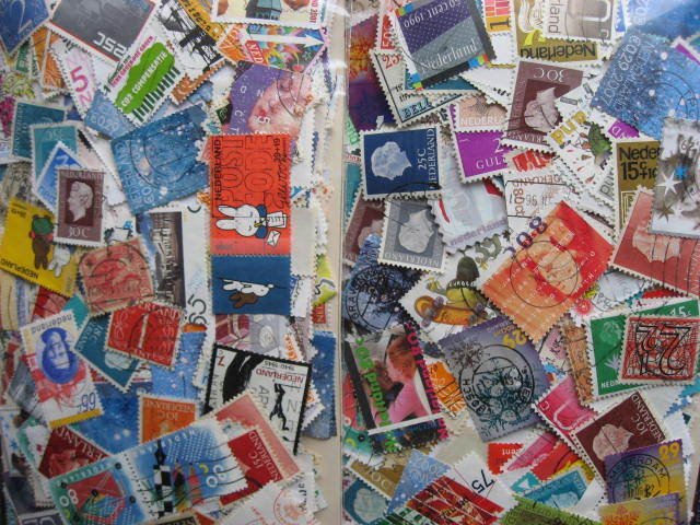 Netherlands colossal mixture(duplicates,mixed cond)2000 15%comems,15%xm,70%defin