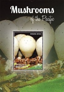 Micronesia 2013 - Mushrooms - Souvenir Stamps Sheet - Scott #1037 - MNH