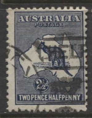 Australia - Scott 46 -Kangaroo -1915 - FU - Wmk 10 -  2.1/2d Stamp