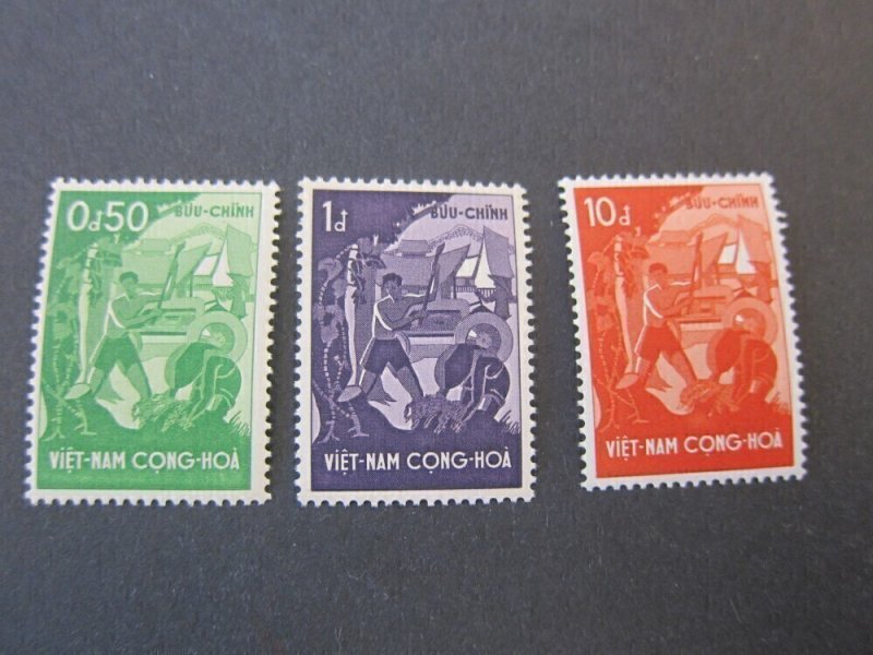 Vietnam 1958 Sc 79-80,82 MH