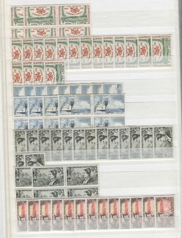 France Accumulation MNH CV$18400.00 1960-1999 Wholesale In 4 Albums