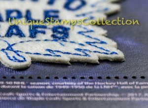 MAPLE LEAFS HOCKEY = S/S = REAL Miniature fabric CREST = Canada 2017 #3042 MNH