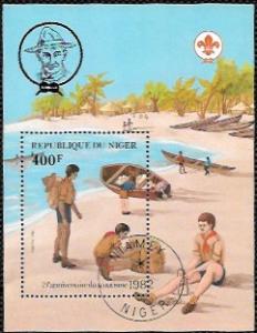 Niger Souvenir Sheet 1982 - 75th Ann. of Boy Scouts.  Boat