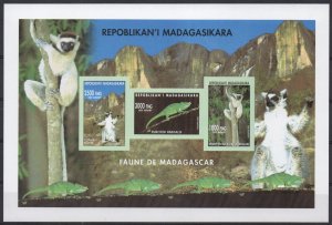 Madagascar 2002 Mi. 2590/2591/2592 Fauna Lemur mammals animals S/S IMPERF RARE!