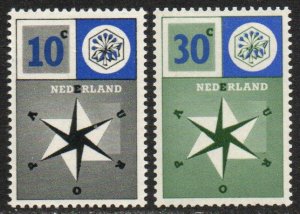 Netherlands Sc #372-373 Mint Hinged