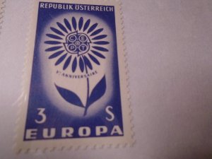 Austria  #  738  MNH