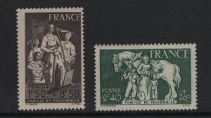 France  #B159-B160   MNH  1943  prisoner`s families