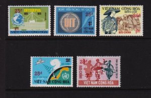 Vietnam - #496-500 mint, cat. $ 89.50