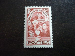 Stamps - France - Scott# B46 - Mint Hinged Set of 1 Stamp