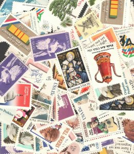 US Discount Postage Stamps 100 (15 cent Stamps) Mint Selling Below Face