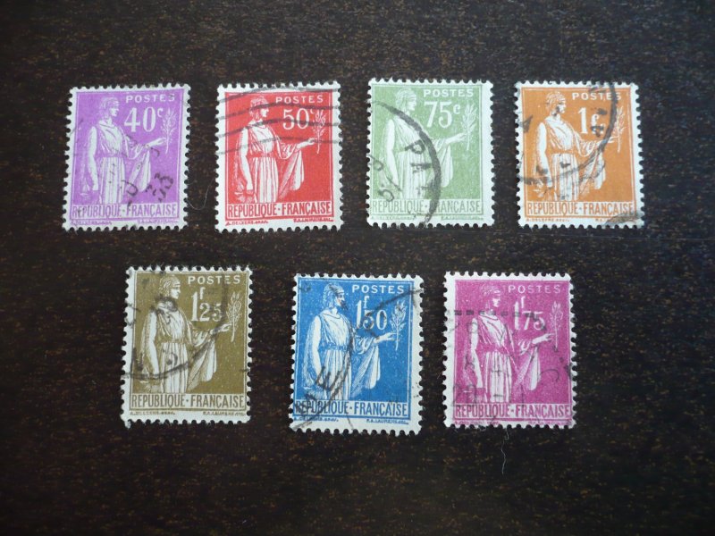 Stamps - France - Scott# 265-267,272,277,279,282-283-Used Part Set of 7 Stamps